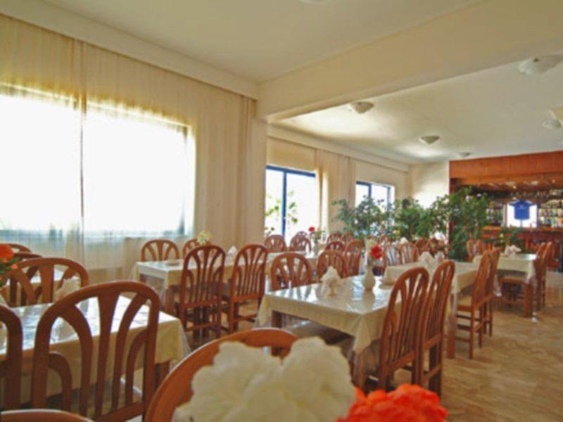 Apellis Hotel Lambi  Bagian luar foto